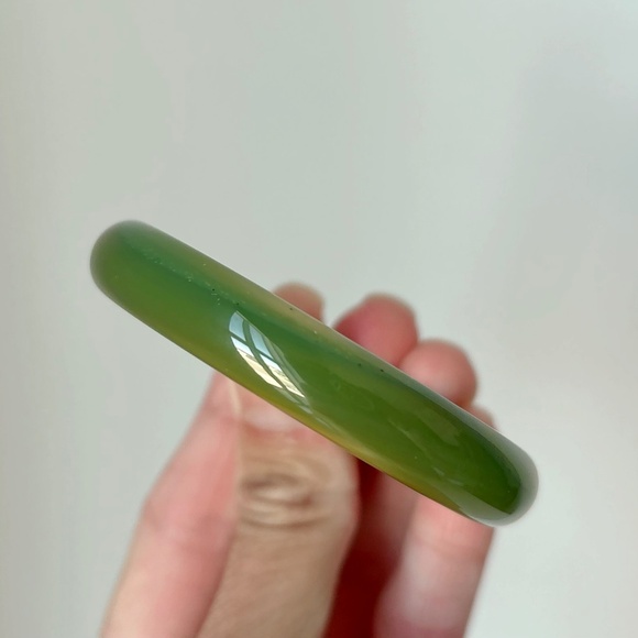 52mm Natural Green Banded Agate Round Bangle BA121 - Picture 5 of 10